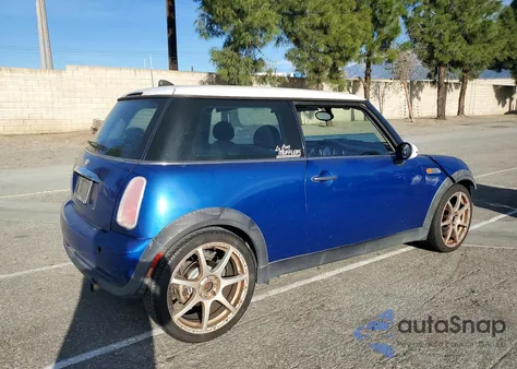 2005 Mini Cooper из США, поврежденный, VIN WMWRC33515TK60983